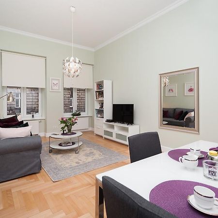 Friendly Apartments - Downtown คราคูฟ ภายนอก รูปภาพ